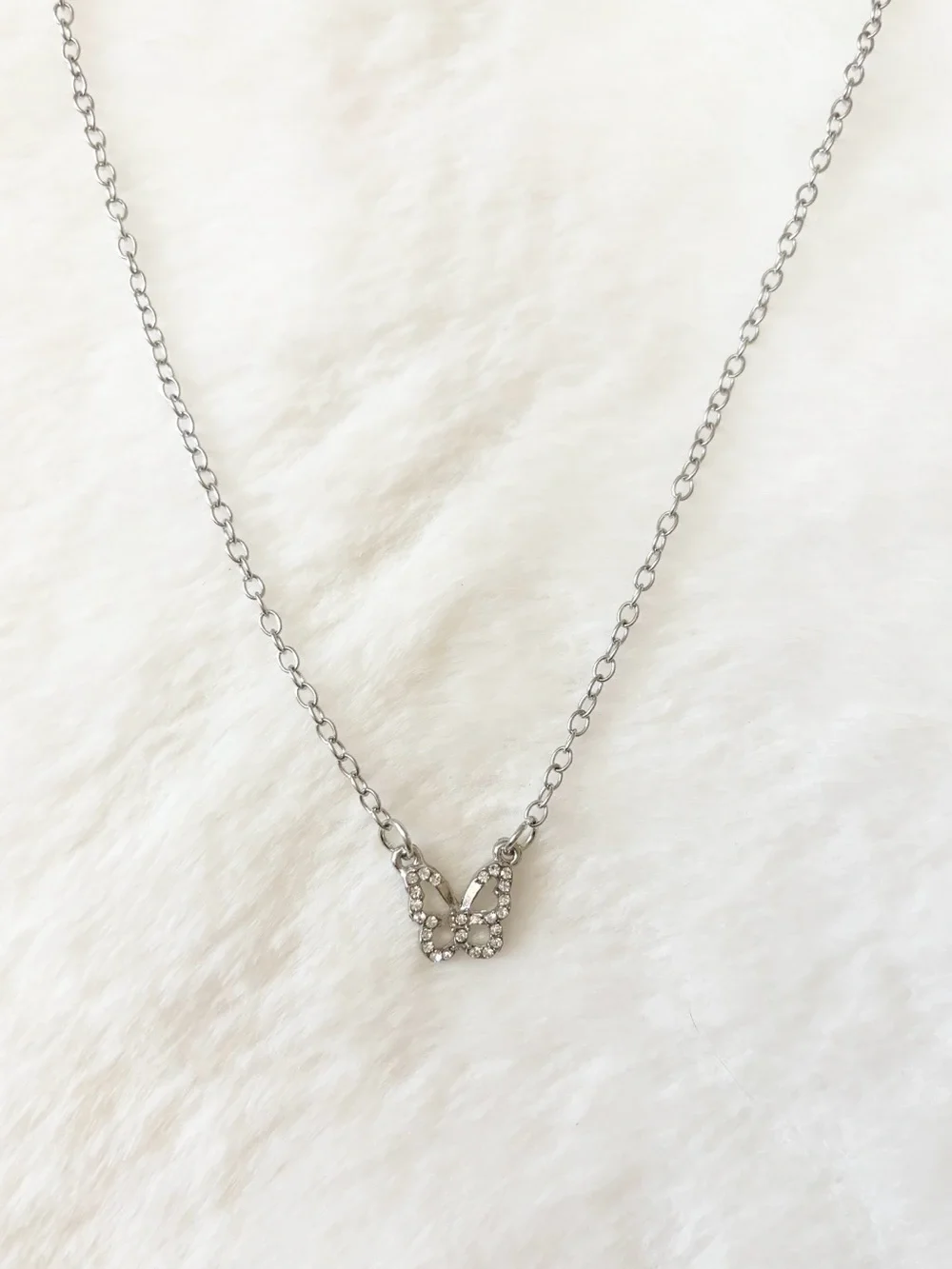 5/$15 🩷 MUST BUNDLE Silver Butterfly Pendant Necklace